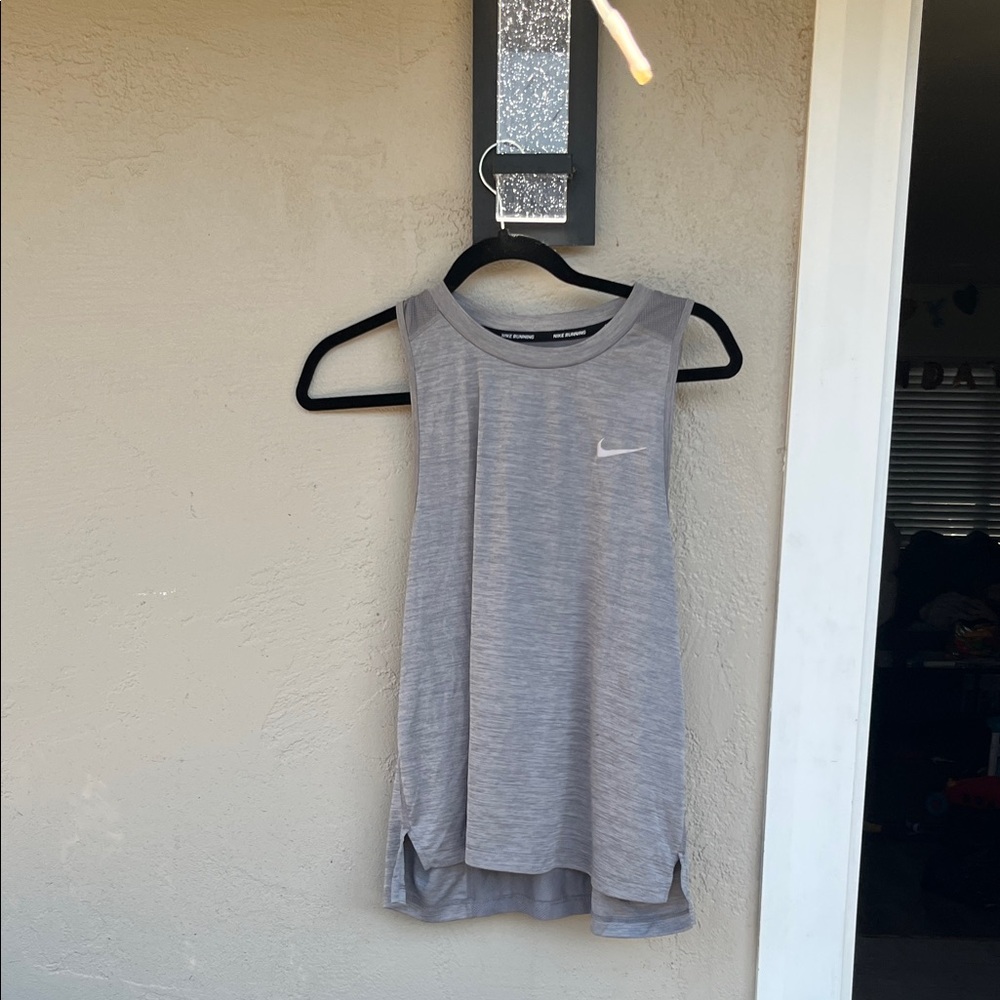 Nike Women's Light Gray Tank Top